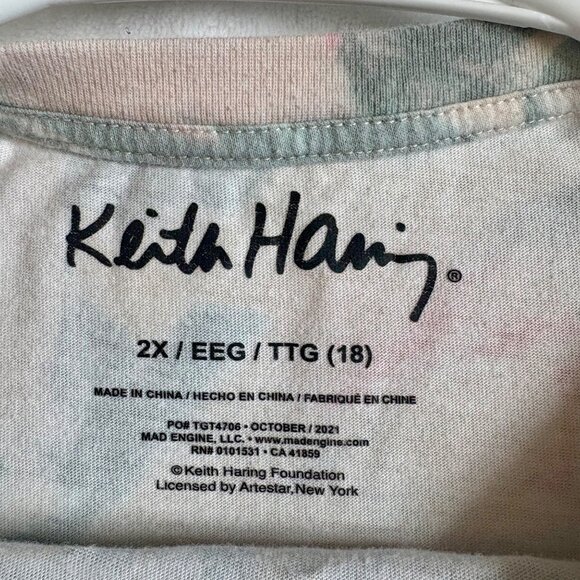 Keith Haring Womens Size 2X Marbled Tee With Pink Heart Graphic - Picture 5 of 9